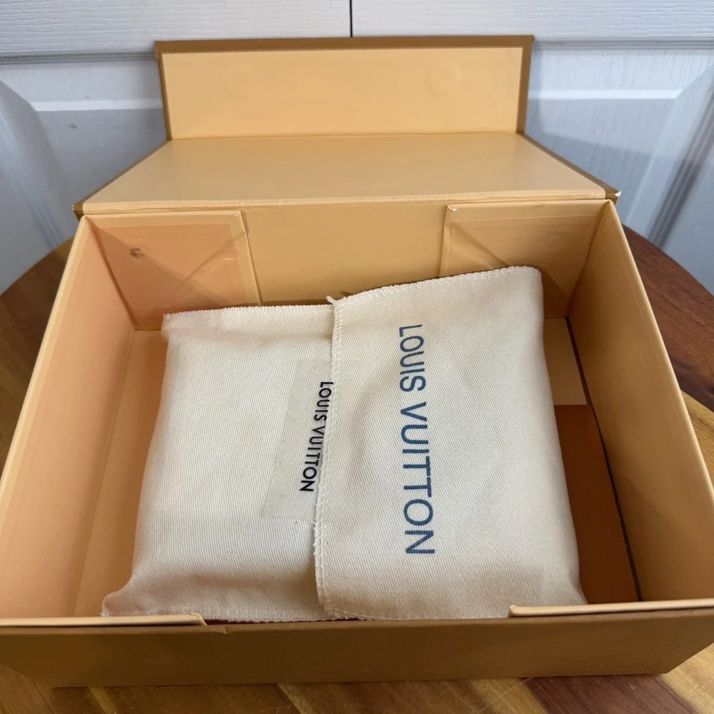 Louis Vuitton Takashi Murakami 20th Anniversary Métis Phone Pouch Monogram
